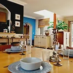 Casa de hóspedes L'escapade - Superbe Maison Familiale Proche Sauveterre