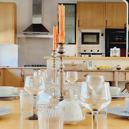 招待所 L'escapade - Superbe Maison Familiale Proche Sauveterre 莱萨布勒-多洛讷